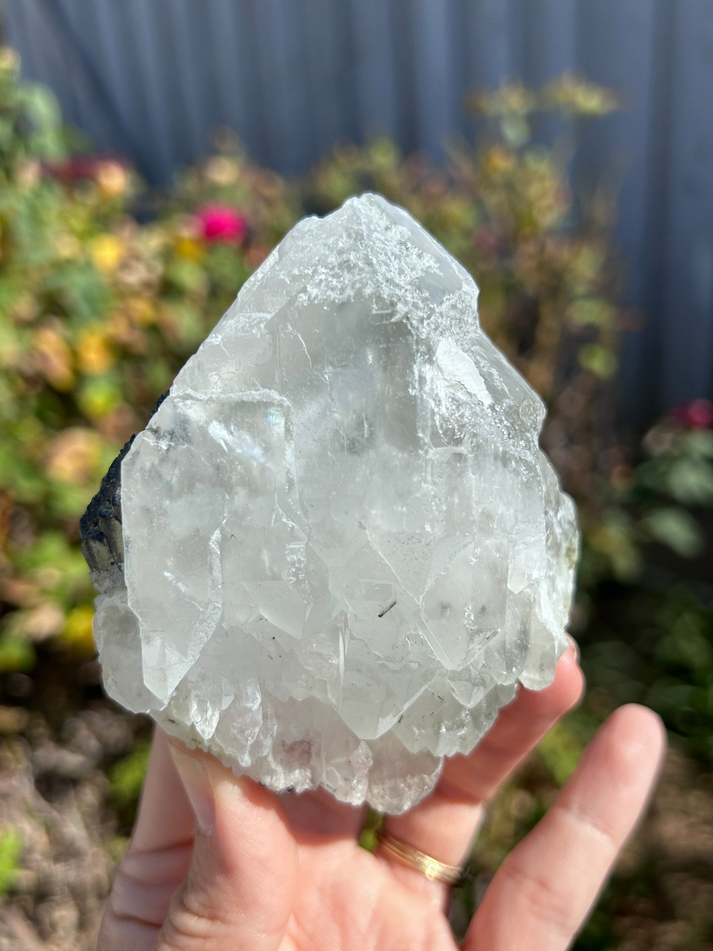 Epidote on Quartz