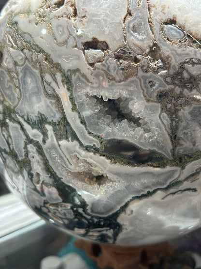 26 lbs Druzy Moss Agate sphere