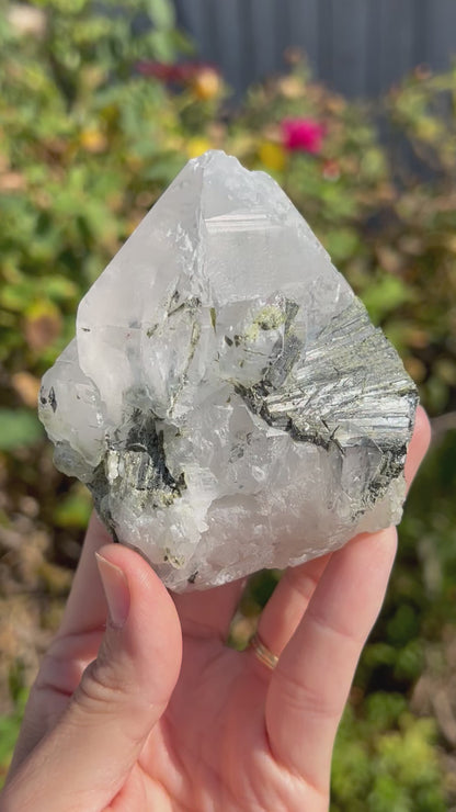 Epidote on Quartz